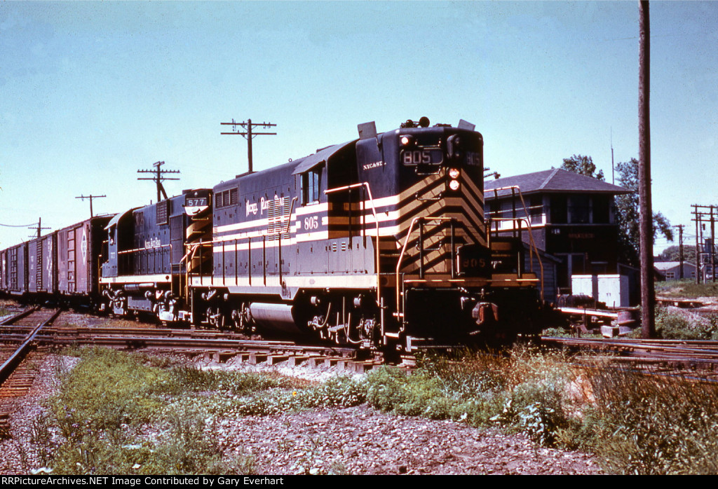 NKP GP9 #805 - Nickel Plate Road